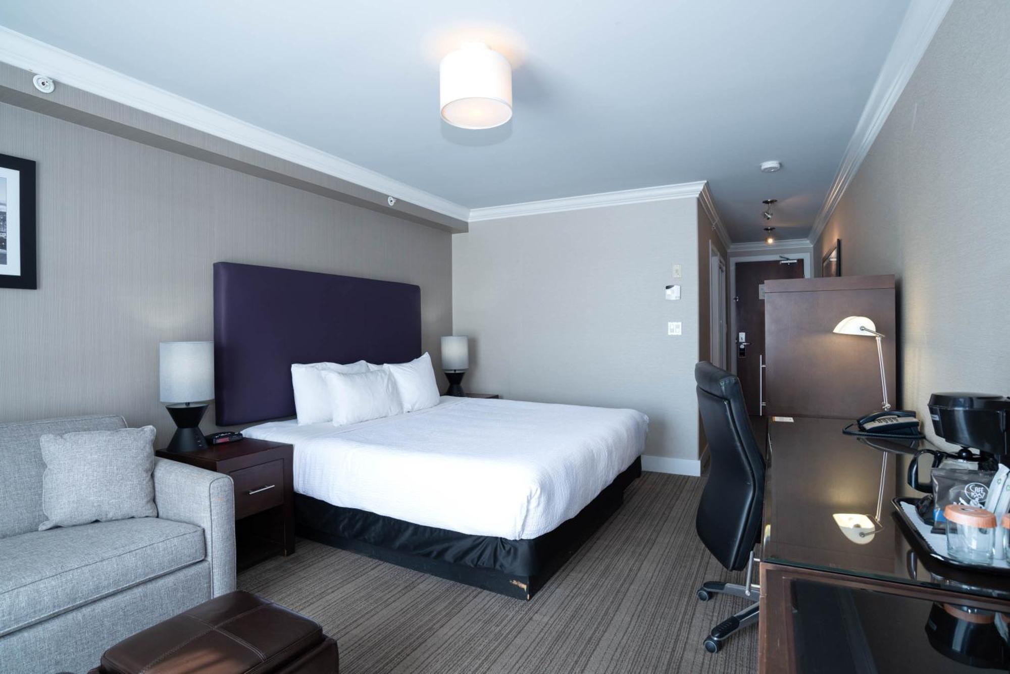 Hotel Sandman & South
