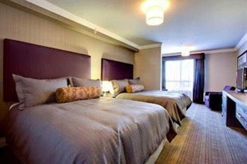 Hotel Sandman & South 3*
