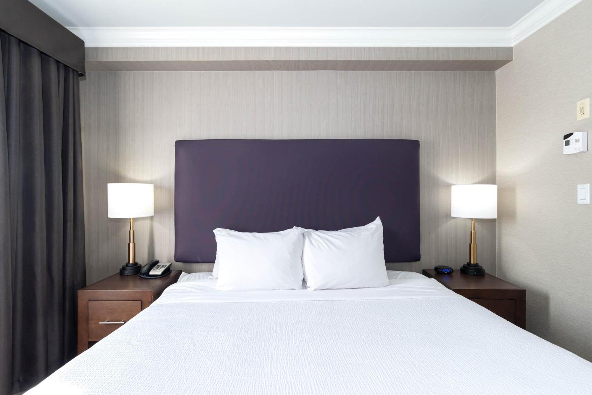 Hotel Sandman & South